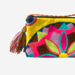 Cargar imagen en el visor de la galería, Bolso Wayuu grande color amarillo
