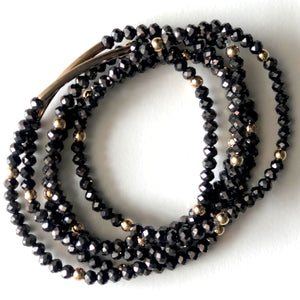 Pulseras de cristal negras