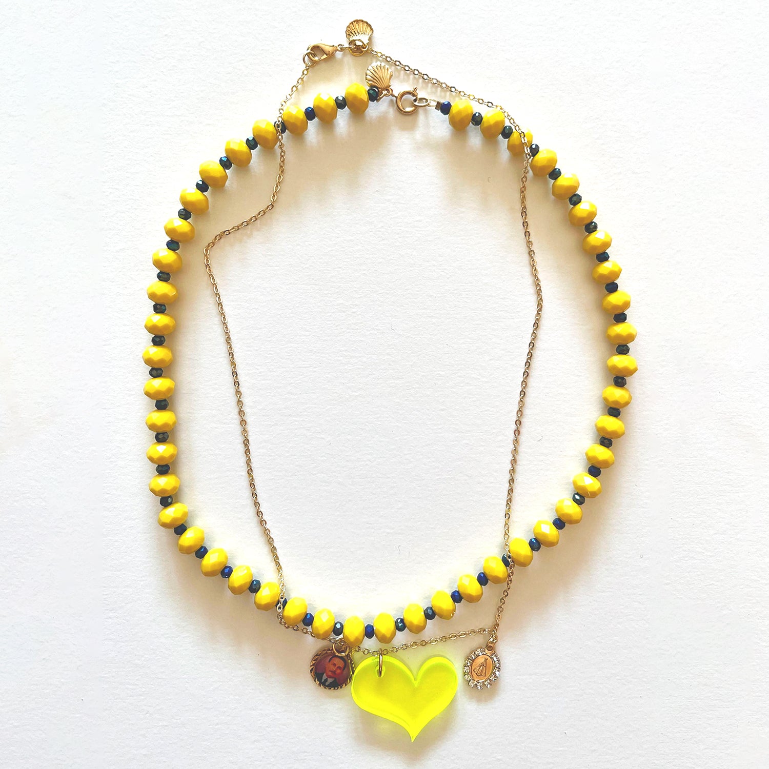 Conjunto collar de cristal amarillo y protección