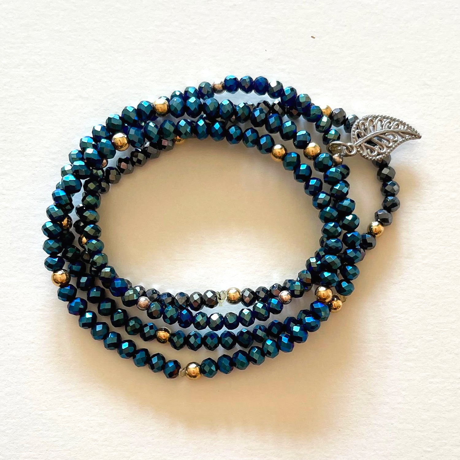 Pulseras de cristal azul oscuro