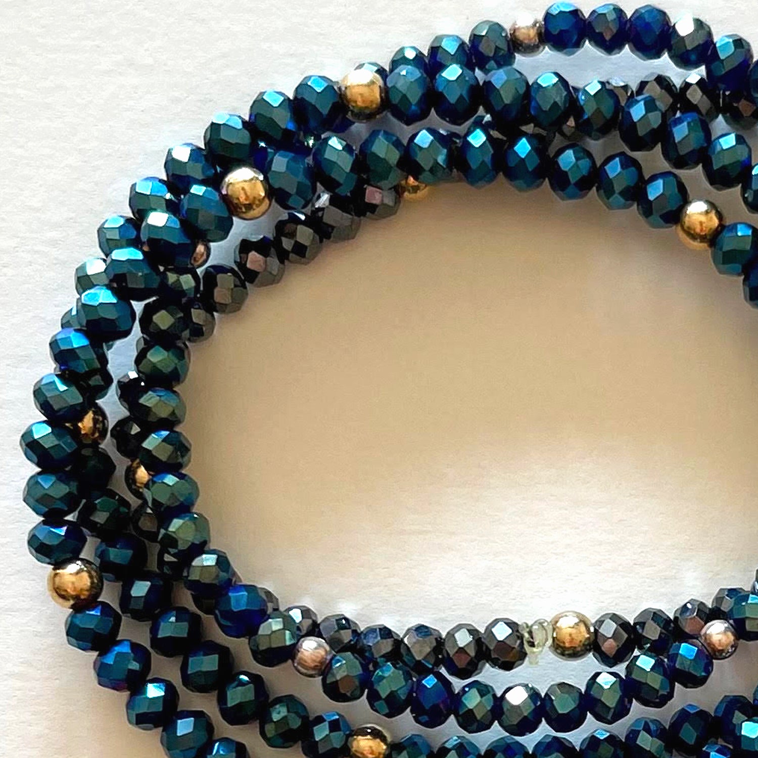 Pulseras de cristal azul oscuro