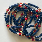 Cargar imagen en el visor de la galería, Pulseras de cristal azul y rojo
